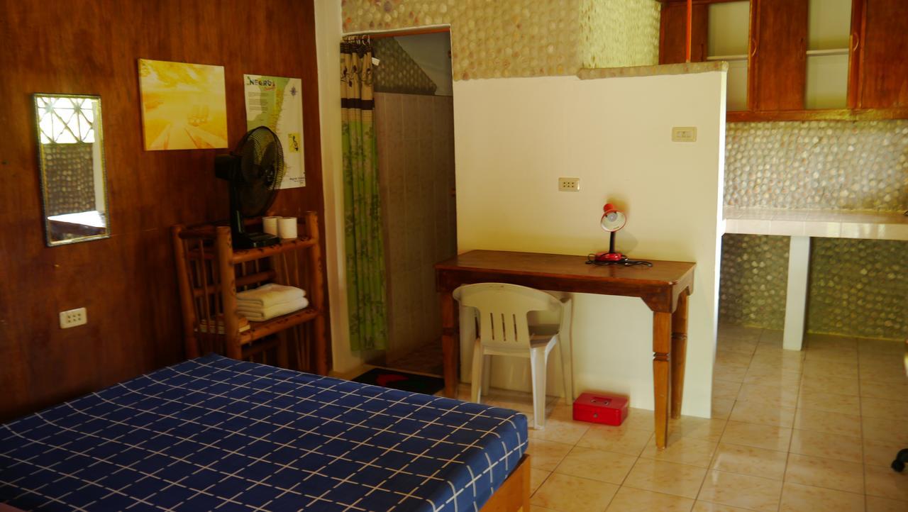 Moalboal T Breeze Coastal Resort Esterno foto