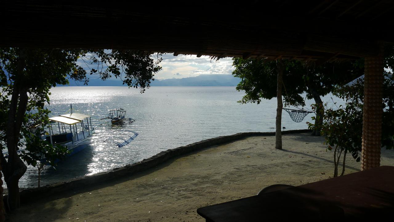 Moalboal T Breeze Coastal Resort Esterno foto